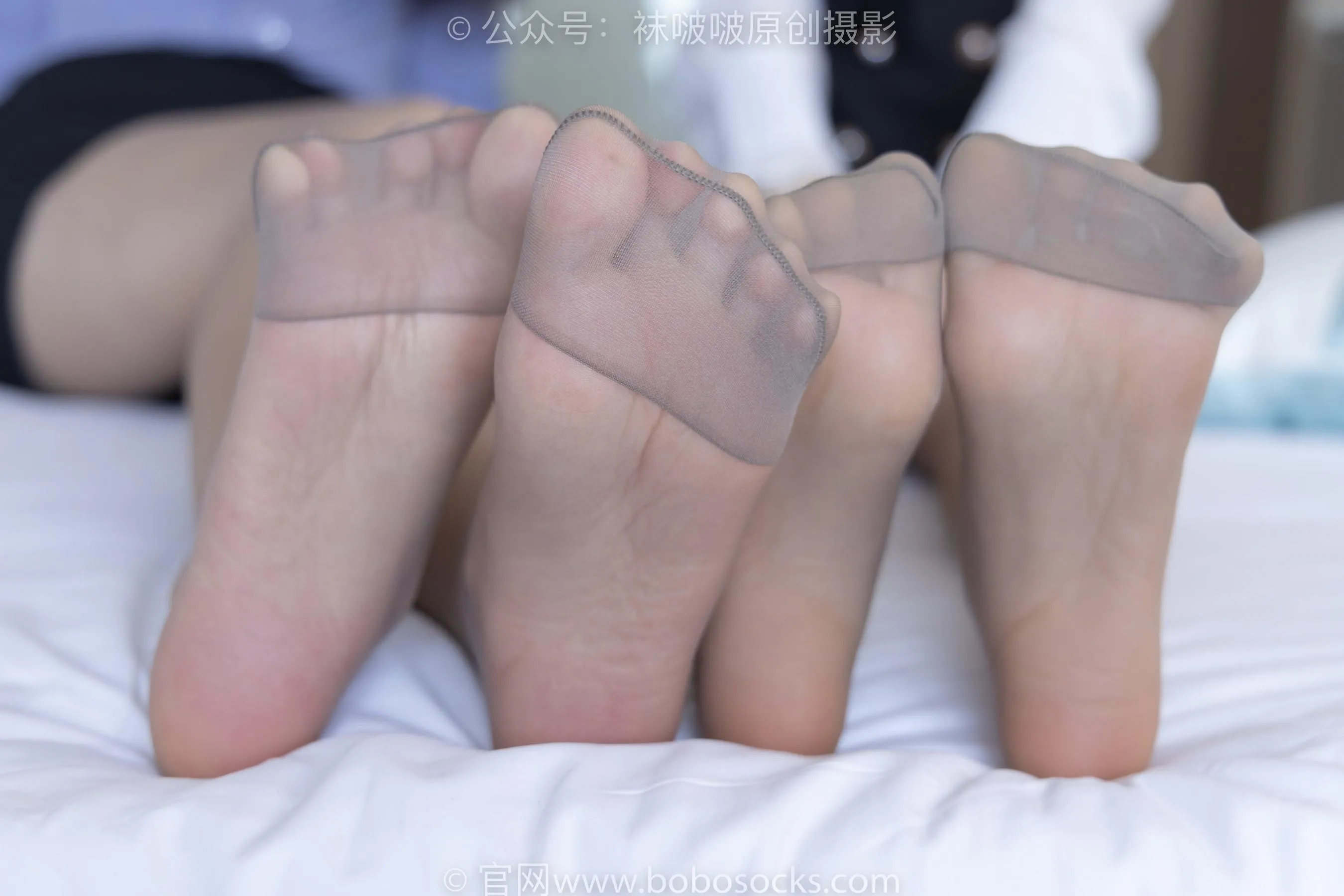 [BoBoSocks袜啵啵]NO.224 小甜豆稚予-高跟鞋、咖啡色丝袜、裸足、ol制服[23] [45P]插图9